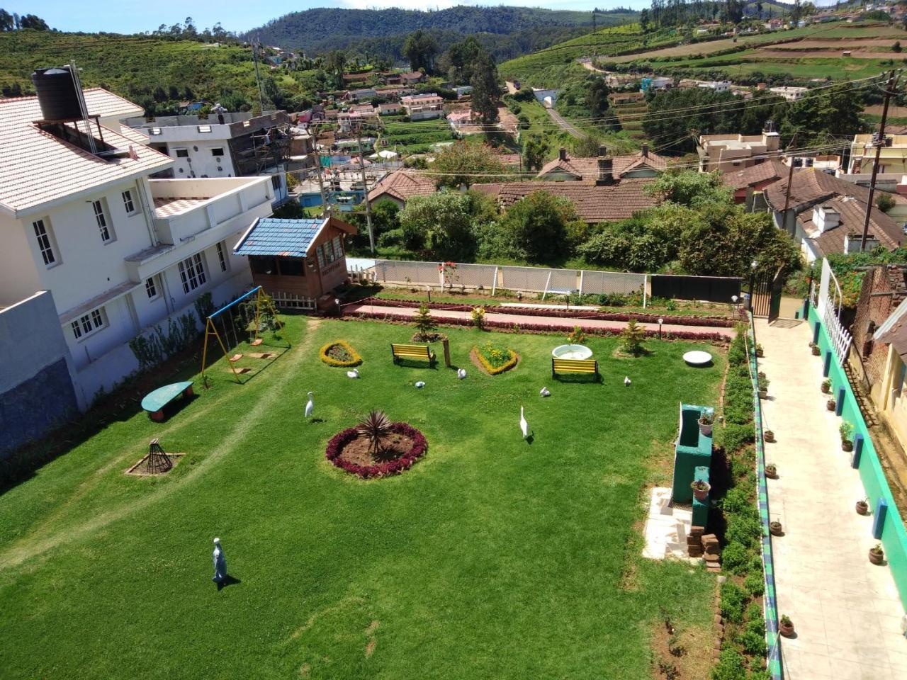Drizzle Drop Inn Ooty Extérieur photo